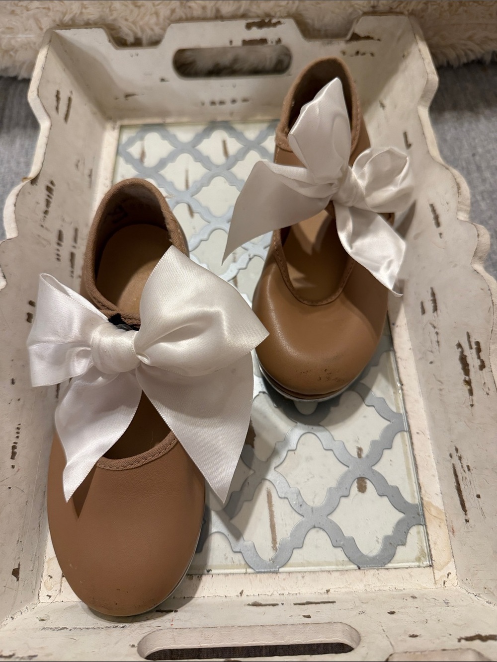 So Danca Classic Bow Mary Jane Shoes in Tan with White Bows tap shoes 11s